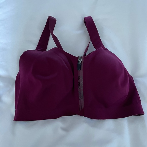 Victoria Secret Bra - Picture 2 of 4